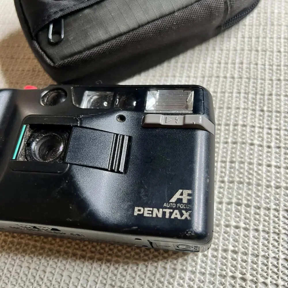Retro Pentax PC-303 Auto Focus AF 35mm Point and Shoot Film Camera Flash Lowepro
